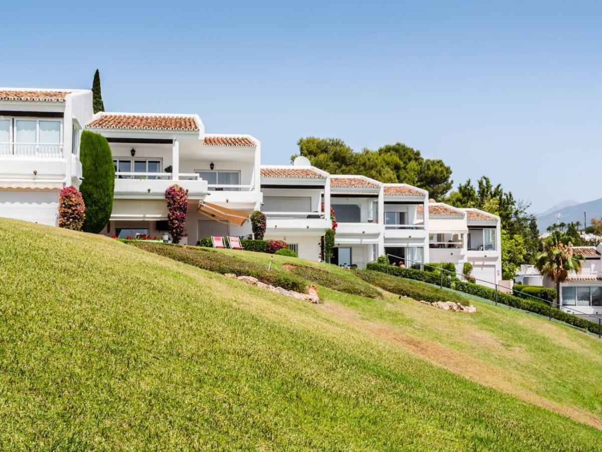 Azahara 1 3a Casa Concha Great Location And Nice View Located In The Popular Aloha Leilighet *